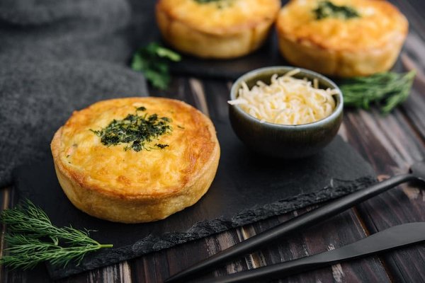Quelle est la technique pour une quiche sans pâte légère et savoureuse ?